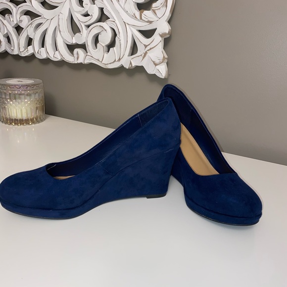 Navy Wedges - Picture 3 of 4